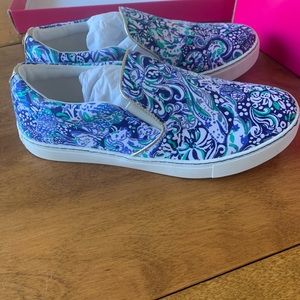 NWT Lily Pulitzer Julie Sneaker, color: Royal Purple